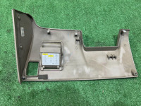 Revestimento inferior do tablier SUBARU LANCASTER OEM 66075AE000GE BH9 BHE 2001 WHITE 07C, 081