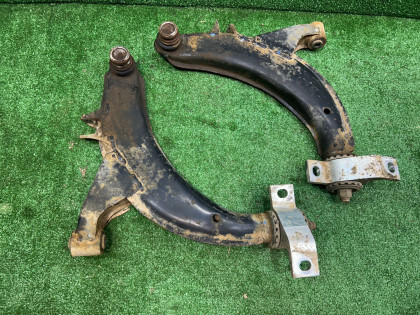 前摆臂 20202AE000, 20202AE010, 20201FC100, 20201FC110 SUBARU LANCASTER
