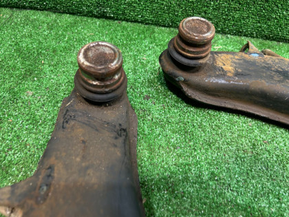 Front control arms SUBARU LANCASTER OEM 20202AE000, 20202AE010, 20201FC100, 20201FC110 BHE BH9 2001 EZ30 AT