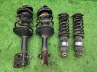 โช้คอัพ 20310AE340 20310AE350 20330AE100 20365AE130 SUBARU LANCASTER