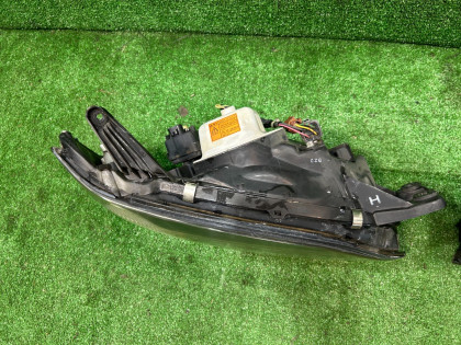 ไฟหน้า Ксенон SUBARU LANCASTER OEM 84001AE300, 84001AE310 BHE BH9 BH5 BE5 BE9 BEE 2001