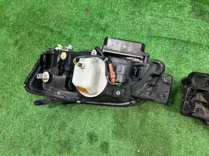 ไฟหน้า Ксенон SUBARU LANCASTER OEM 84001AE300, 84001AE310 BHE BH9 BH5 BE5 BE9 BEE 2001