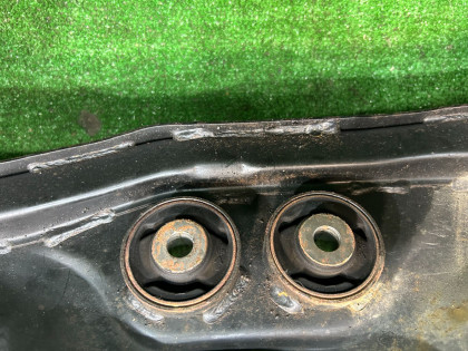 Travesaño trasero SUBARU LEGACY OEM 20152AE000 BHE BH9 BH5 BE5 BE9 BEE 2000 EJ206 AT