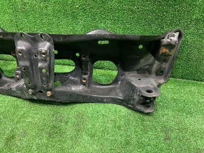 Travesaño delantero SUBARU LEGACY OEM 20100AC021 BE5 BH5 2000 EJ206 AT