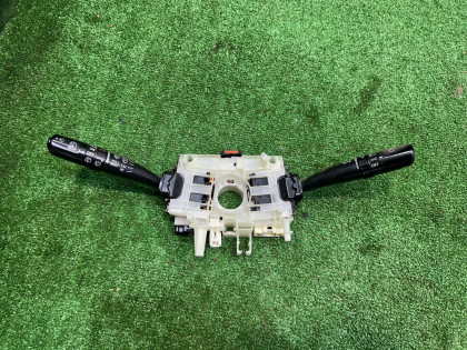 สวิตช์ก้านคอพวงมาลัย под оптирон SUBARU LEGACY OEM 83111AE010 BHE BH9 BH5 BE5 BE9 BEE 2000 EJ206 AT