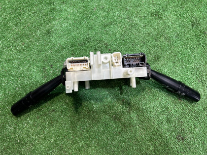 สวิตช์ก้านคอพวงมาลัย под оптирон SUBARU LEGACY OEM 83111AE010 BHE BH9 BH5 BE5 BE9 BEE 2000 EJ206 AT