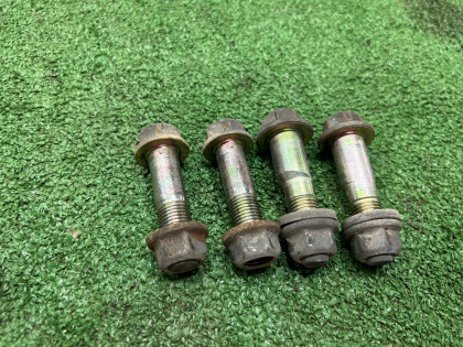 น็อตปรับศูนย์ล้อหน้า 20540AA090, 20540AA100 SUBARU LEGACY