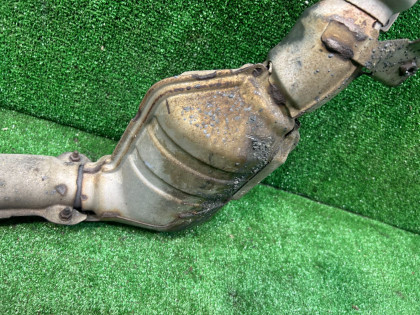 Catalytic converter коллектор выпускной SUBARU LEGACY OEM 44102AC210 44179AE000 BE5 BH5 2000 EJ206 AT