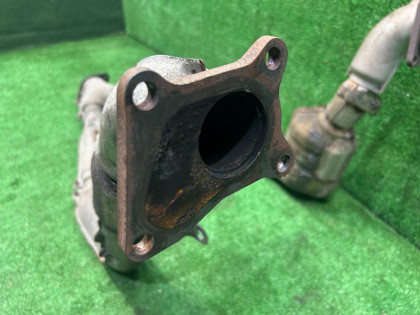 Catalytic converter коллектор выпускной SUBARU LEGACY OEM 44102AC210 44179AE000 BE5 BH5 2000 EJ206 AT
