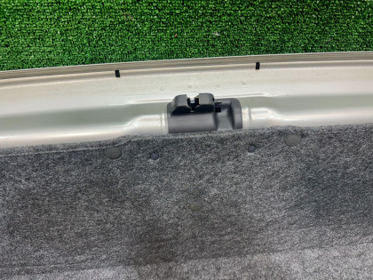 Portón del maletero SUBARU LEGACY OEM 57501AE040 BE5 BE9 BEE 2000 silver 792