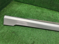 ชายบันไดขวา SUBARU LEGACY OEM 96051AE000SJ BE5 BH5 BH9 BE9 BHE BEE 2000 silver 792