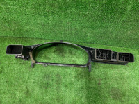 Moldura do quadrante SUBARU LEGACY OEM 66180AE000 BE5 2000 silver 792