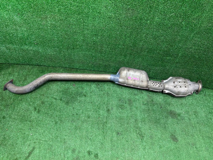 ท่อไอเสียท่อนกลาง катализатор SUBARU LEGACY OEM 44200AE021 BE5 BH5 2000 EJ206 AT