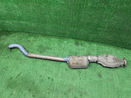 ท่อไอเสียท่อนกลาง катализатор SUBARU LEGACY OEM 44200AE021 BE5 BH5 2000 EJ206 AT