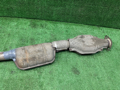 ท่อไอเสียท่อนกลาง катализатор SUBARU LEGACY OEM 44200AE021 BE5 BH5 2000 EJ206 AT
