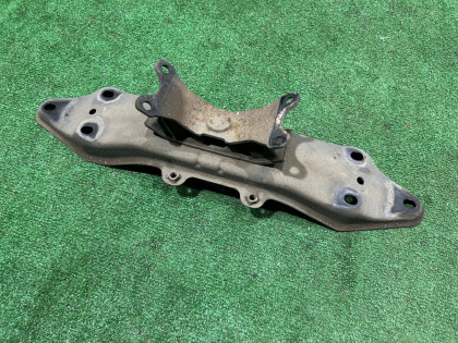 คานรองเกียร์ 41022AG100 41011AG030 SUBARU OUTBACK