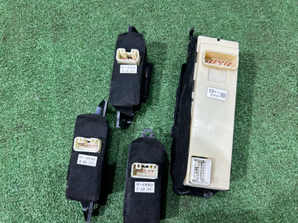 Módulo de elevalunas SUBARU OUTBACK OEM 83071AG010 83071AG040 BPE 2004 EZ30 AT