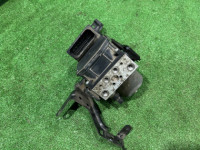 กล่อง ABS VDC 27596AG010 SUBARU OUTBACK
