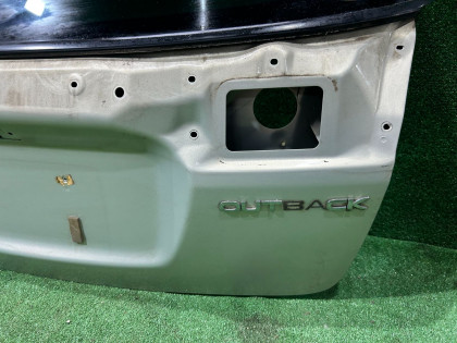 Portón trasero SUBARU OUTBACK OEM 60809AG0019P BPE 2004 GOLD 39J