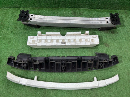 คานเหล็กกันชนหน้า 57712AG000 57705AG030 57705AG010 SUBARU OUTBACK