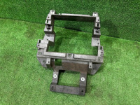 Soporte de la radio 66204AG000 SUBARU OUTBACK