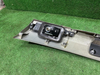 バックドアガーニッシュ SUBARU OUTBACK OEM 84261AG050GA BPE 2004 GOLD 39J