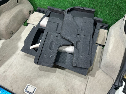 Revestimento da bagageira SUBARU OUTBACK OEM 94015AG000OR 94015AG010OR 94027AG040WA 94027AG080WA 95066AG050WA BPE 2004 GOLD 39J