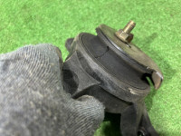 エンジンマウント SUBARU OUTBACK OEM 41022AG020 41022AG030 BPE 2004 EZ30 AT