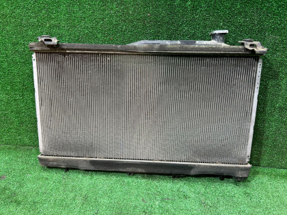 Radiador do motor SUBARU OUTBACK OEM 45111AG040 BPE 2004 EZ30 AT