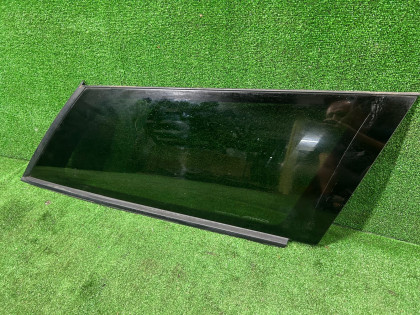 Right rear quarter glass SUBARU OUTBACK OEM 65210AG040 BPE 2004