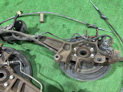 后轮毂 SUBARU OUTBACK OEM 28473AG000 26700AG000 26692AG020 26692AG030 BPE 2004 EZ30 AT