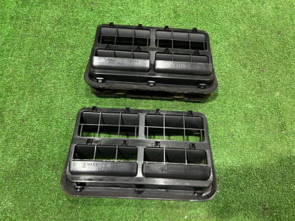 ช่องระบายอากาศตัวถัง SUBARU OUTBACK OEM 72651AG030 BPE 2004 GOLD 39J