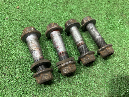 Tornillos de caída delanteros SUBARU EXIGA OEM 901660038 901000334 YA5 2007 EJ205 AT