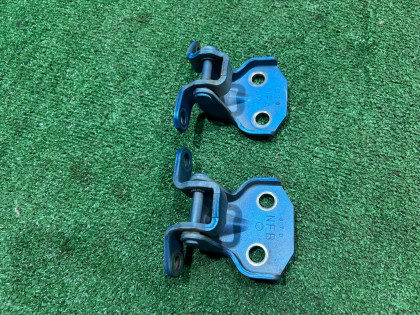 左フロントドアヒンジ SUBARU EXIGA OEM 61220FA010 61220FA000 YA5 2008 BLUE D2B