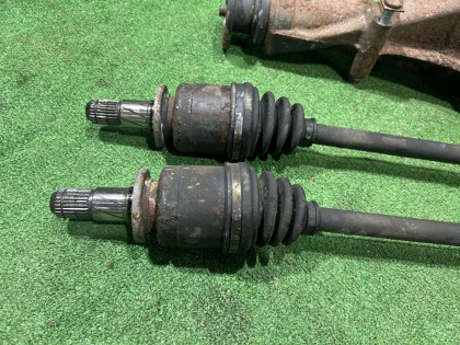 Diferencial G/R=3.083 с приводами SUBARU EXIGA OEM 38300AC290 YA5 2007 EJ205 AT