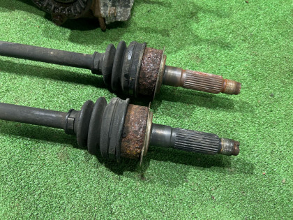 Diferencial G/R=3.083 с приводами SUBARU EXIGA OEM 38300AC290 YA5 2007 EJ205 AT