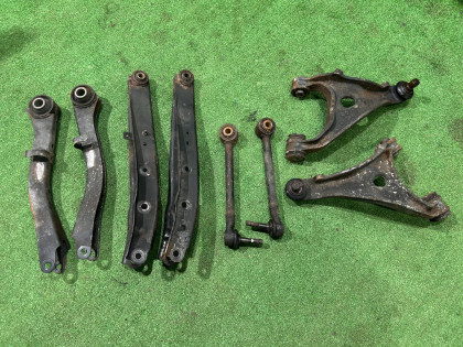 Brazos de suspensión traseros 20252FG000 20252FG010 20250FG021 20250FG000 20250FG010 SUBARU EXIGA