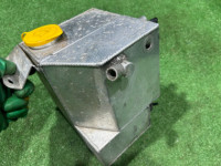 玻璃水壶 он же маслоуловитель SUBARU LEGACY OEM 86610FC000 BG5 1997 EJ20R MT5