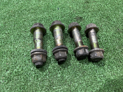 น็อตปรับศูนย์ล้อหน้า 20540AA090 20540AA100 SUBARU LEGACY