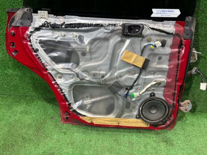 Porta traseira esquerda SUBARU LEGACY OEM 61400AC310 BG5 1997 RED