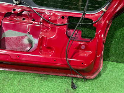 尾门 SUBARU LEGACY OEM 61700AC000 BG5 1997 RED