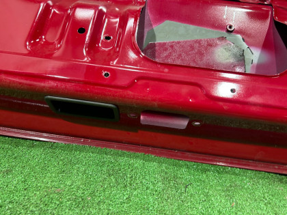 尾门 SUBARU LEGACY OEM 61700AC000 BG5 1997 RED