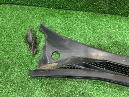 Panel de la base del parabrisas SUBARU LEGACY OEM 91151AC000 BG5 1997