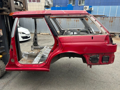 Sección trasera de la carrocería Rear Cut SUBARU LEGACY OEM 51410AC471 51410AC891 BG5 1997 RED