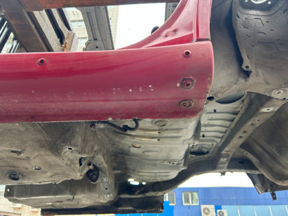Sección trasera de la carrocería Rear Cut SUBARU LEGACY OEM 51410AC471 51410AC891 BG5 1997 RED