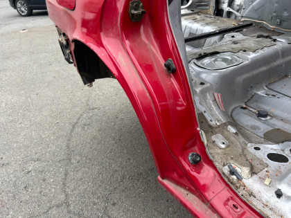 Sección trasera de la carrocería Rear Cut SUBARU LEGACY OEM 51410AC471 51410AC891 BG5 1997 RED