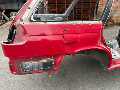 Sección trasera de la carrocería Rear Cut SUBARU LEGACY OEM 51410AC471 51410AC891 BG5 1997 RED