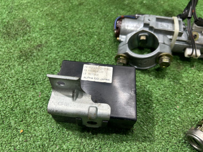 点火锁 Комплект замков SUBARU LEGACY OEM 57490AC170 BG5 1997 RED