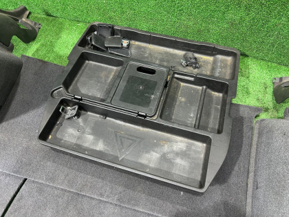 Обшивка багажника SUBARU LEGACY OEM 94025AC050ML94025AC220ML95016AC220MJ BG5 1997 RED
