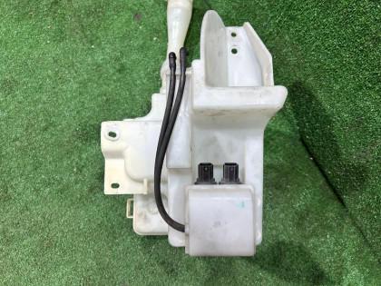 กระปุกน้ำฉีดกระจก SUBARU FORESTER OEM 86610SA050 SG5 2007 EJ205 AT